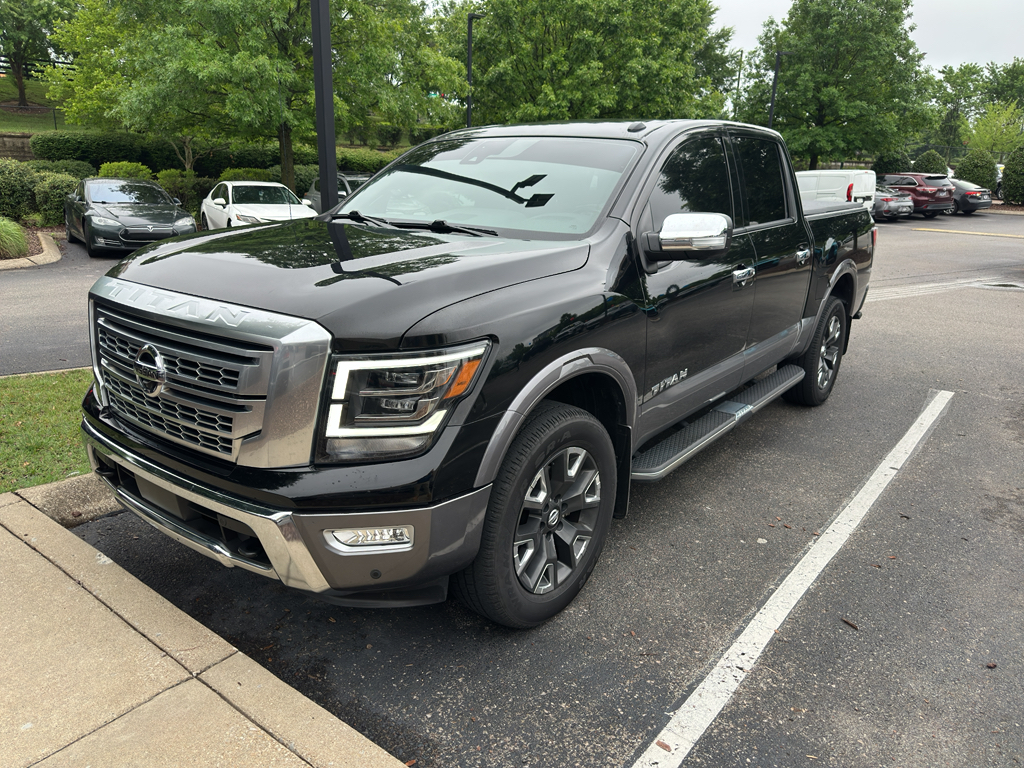 Super Black 2021 Nissan Titan Platinum Reserve Crew Cab 4WD Pickup Truck Four-Wheel Drive 9-Speed Automatic