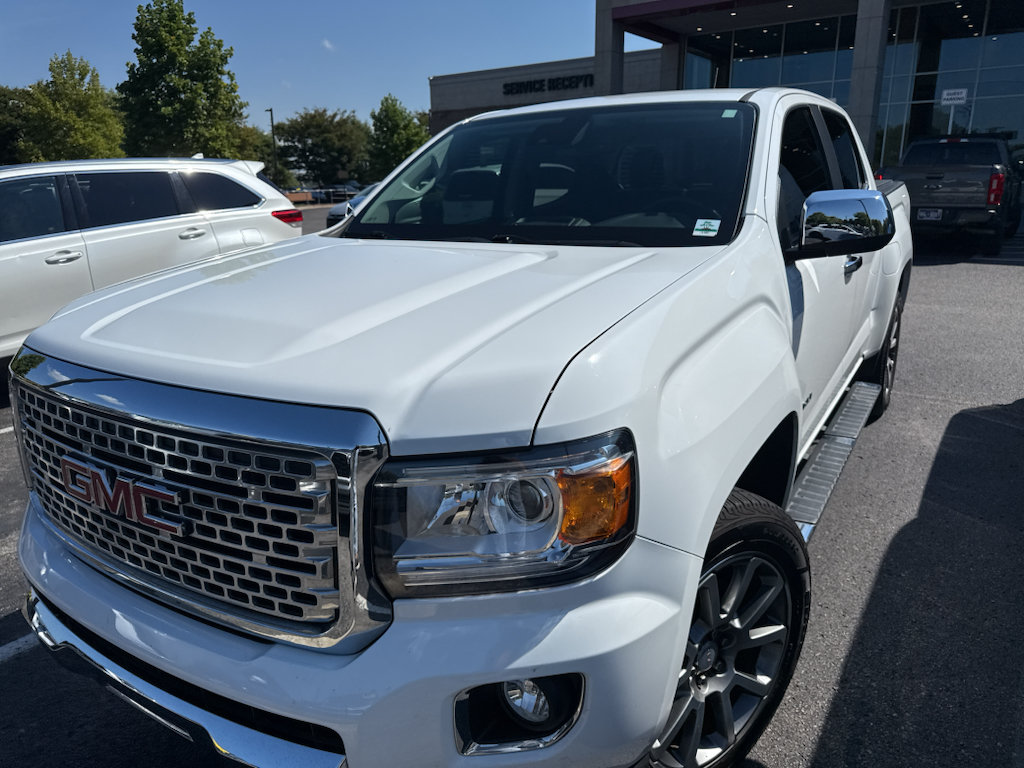 SUMMIT WHITE 2019 GMC Canyon Pickup Truck Four-Wheel Drive 8-Speed Automatic