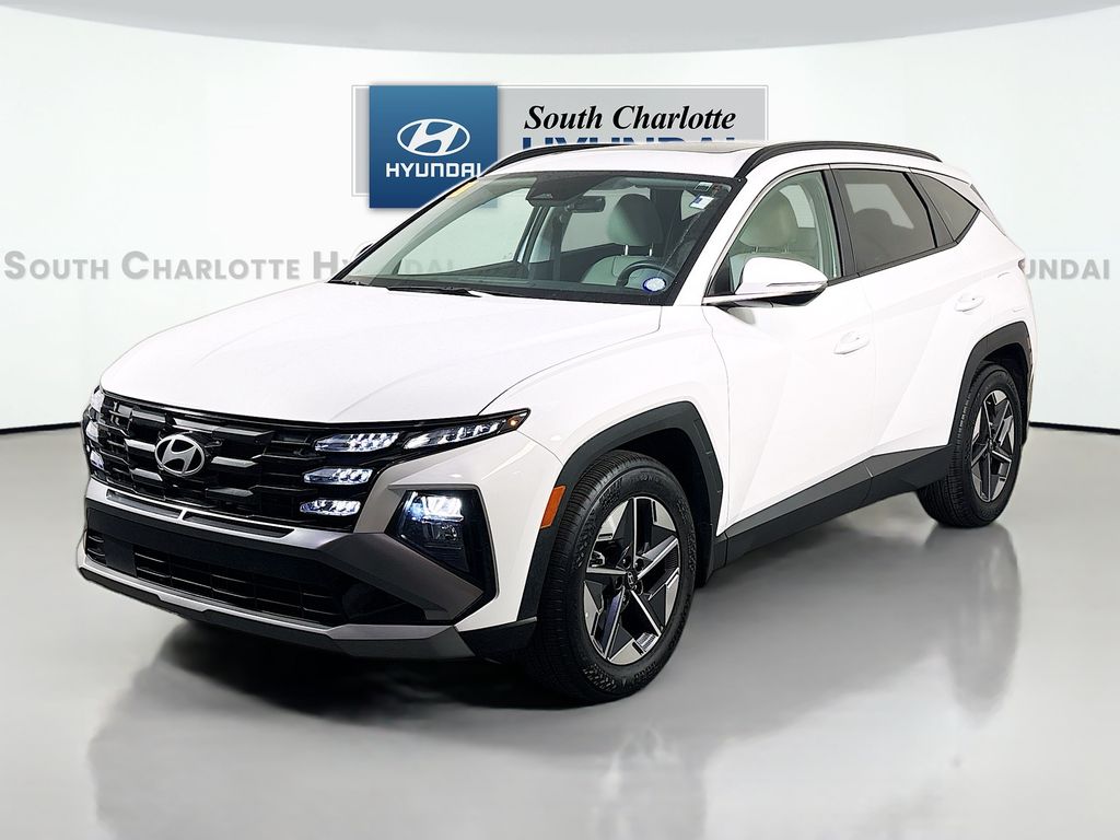 Serenity White Pearl 2026 Hyundai Tucson SEL Premium FWD SUV / Crossover Front-Wheel Drive 8-Speed Automatic