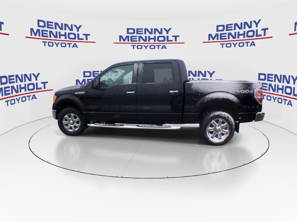 View vehicle photo 5