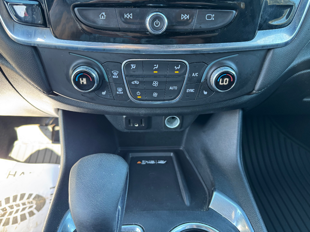 Used Car 2023 Chevrolet Traverse  Lt Cloth For Sale Under $30,000 In Guymon, Oklahoma