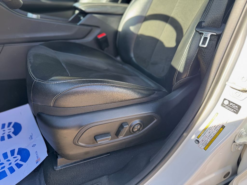 Used Car 2024 Jeep Grand Cherokee L  Altitude For Sale Under $35,000 In Guymon, Oklahoma