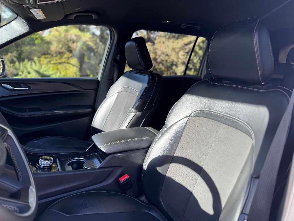 Used Car 2024 Jeep Grand Cherokee L  Altitude For Sale Under $35,000 In Guymon, Oklahoma