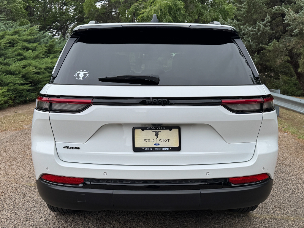 Used Car 2025 Jeep Grand Cherokee  Altitude For Sale Under $40,000 In Guymon, Oklahoma