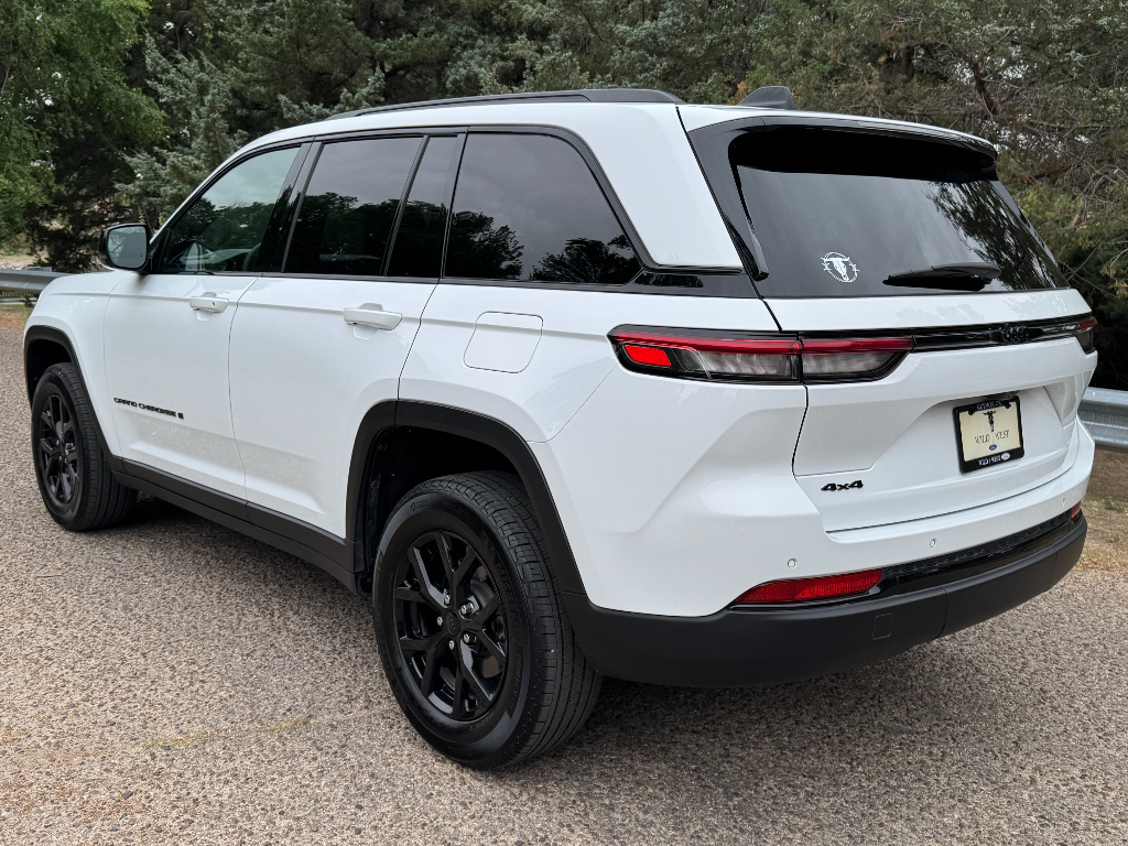 Used Car 2025 Jeep Grand Cherokee  Altitude For Sale Under $40,000 In Guymon, Oklahoma