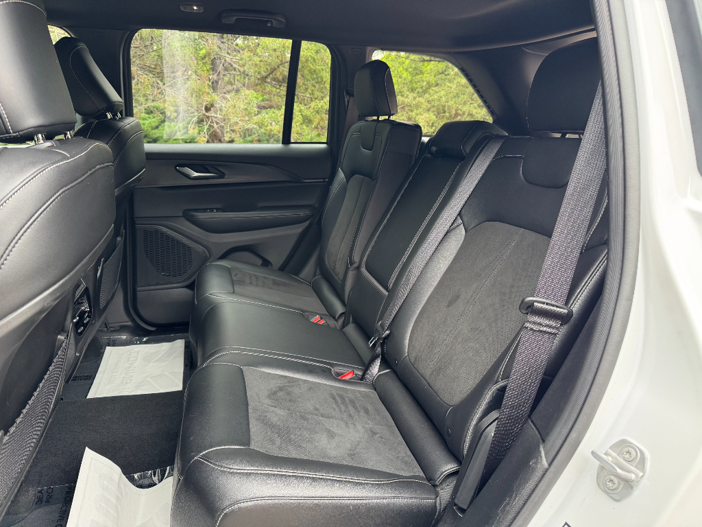 Used Car 2025 Jeep Grand Cherokee  Altitude For Sale Under $40,000 In Guymon, Oklahoma