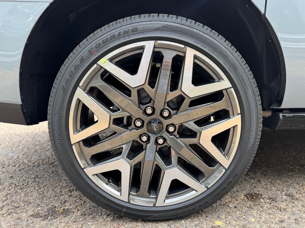 New Car 2025 Ford Expedition Max  Platinum For Sale Under $100,000 In Guymon, Oklahoma