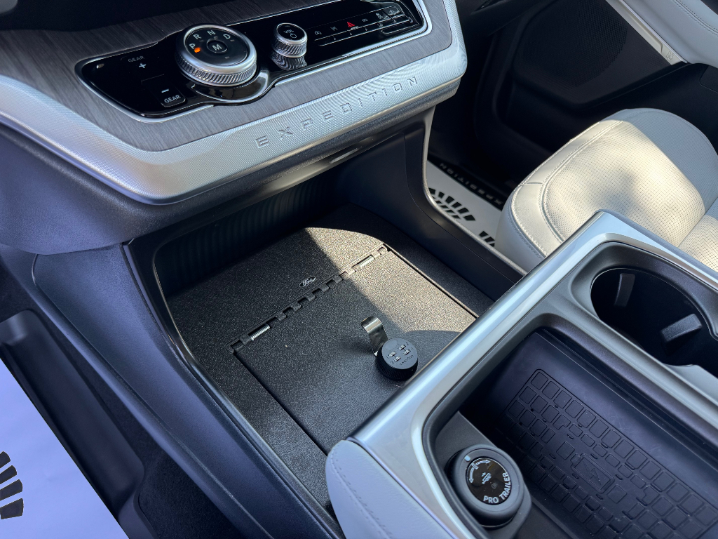 Used Car 2025 Ford Expedition Max  Platinum For Sale Under $90,000 In Guymon, Oklahoma