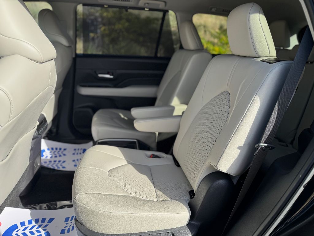 Used Car 2025 Toyota Grand Highlander  Xle For Sale Under $50,000 In Guymon, Oklahoma