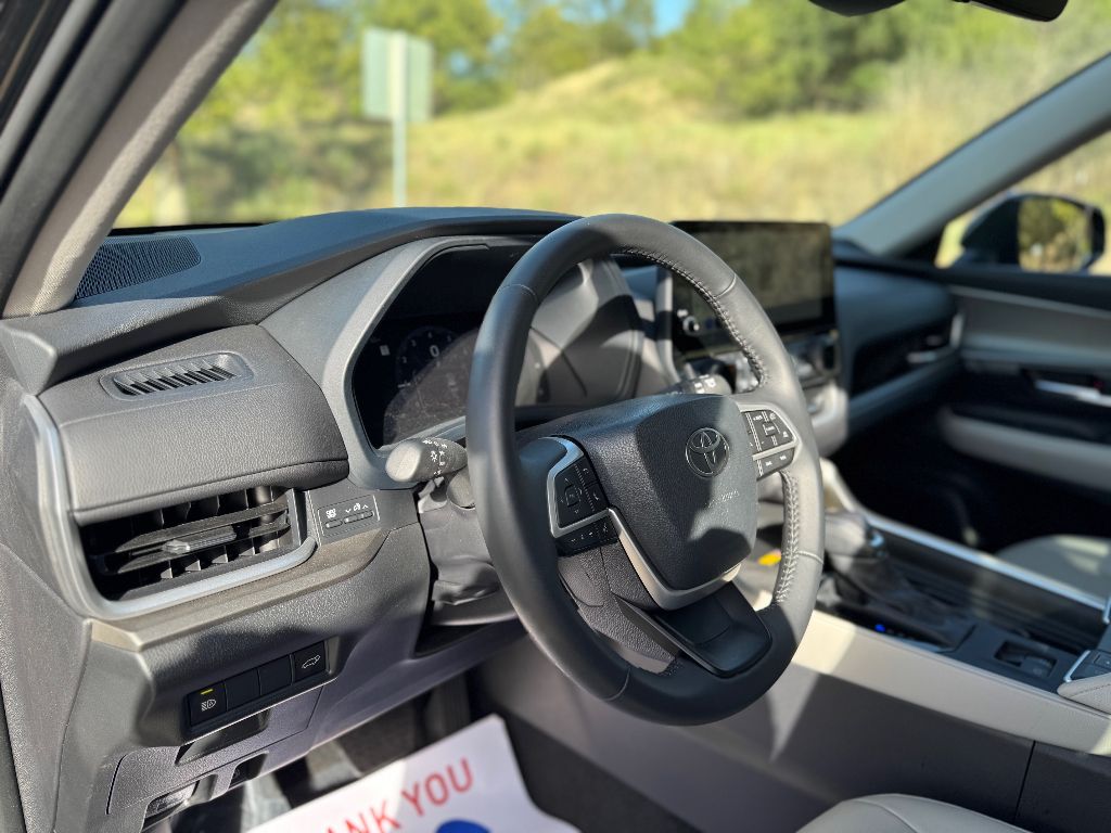 Used Car 2025 Toyota Grand Highlander  Xle For Sale Under $50,000 In Guymon, Oklahoma