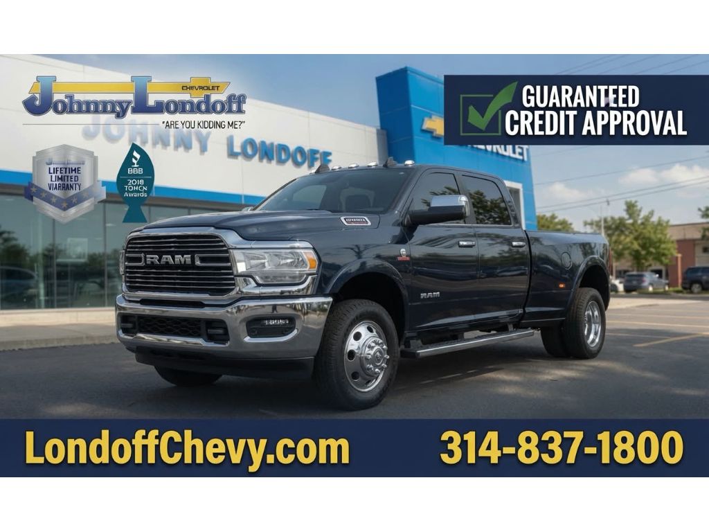 True Blue Pearlcoat 2018 RAM 3500 Pickup Truck Four-Wheel Drive 6-Speed Automatic