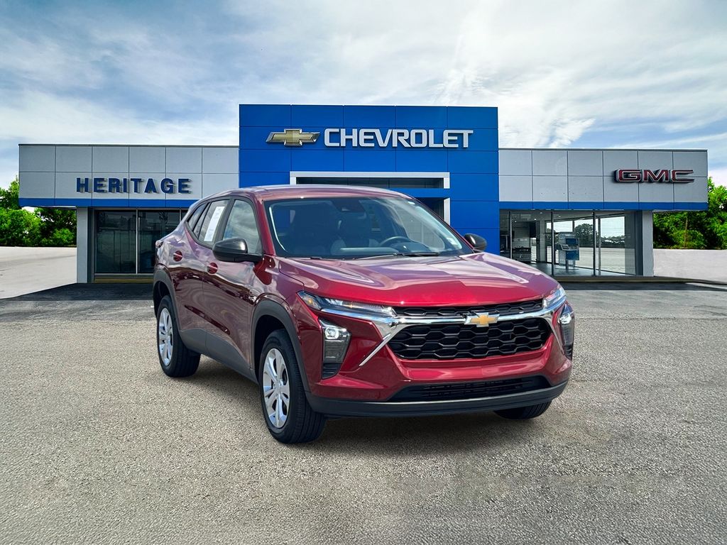 2024 Chevrolet Trax LS FWD