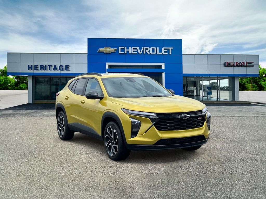 Nitro Yellow Metallic 2024 Chevrolet Trax SUV / Crossover Front-Wheel Drive 6-Speed Automatic