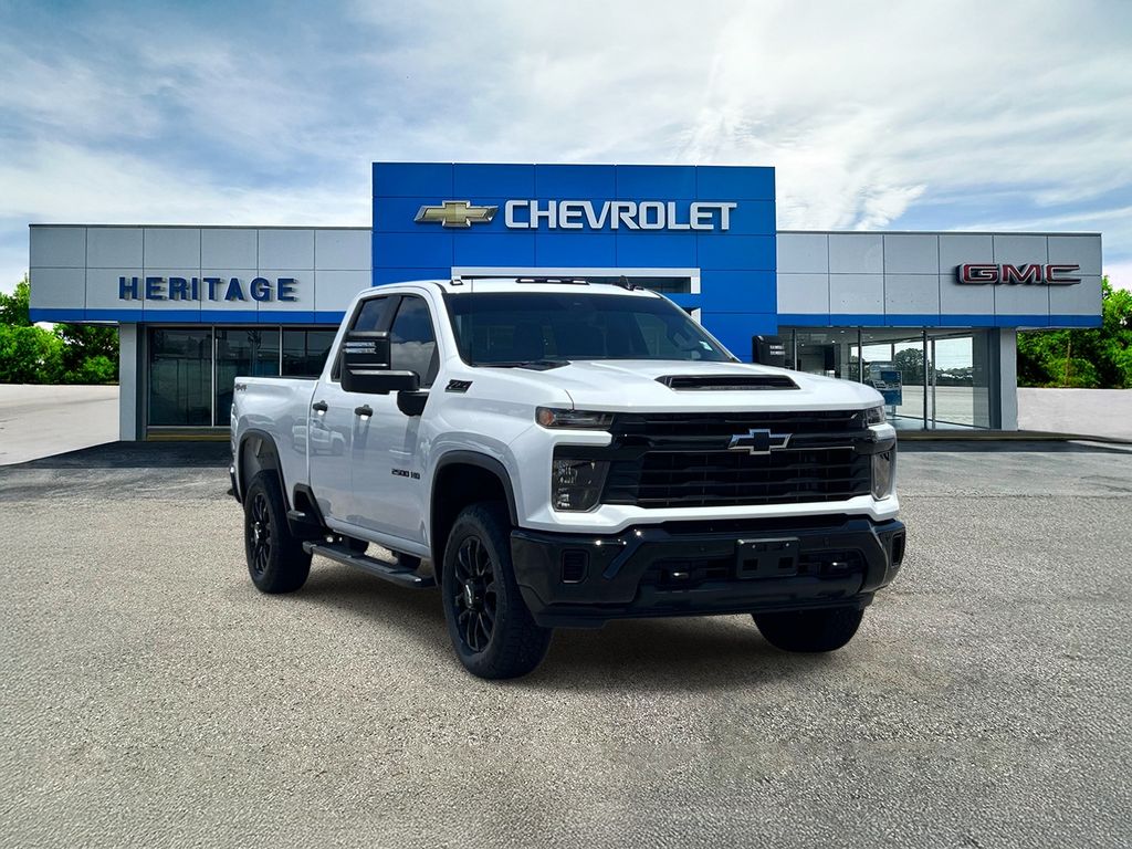 2025 Chevrolet Silverado 2500HD Custom Double Cab 4WD