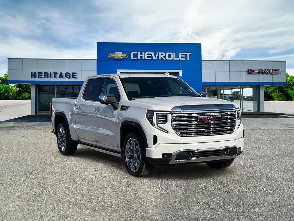 White Frost Tricoat 2025 GMC Sierra 1500 Denali Crew Cab 4WD Pickup Truck Four-Wheel Drive Automatic