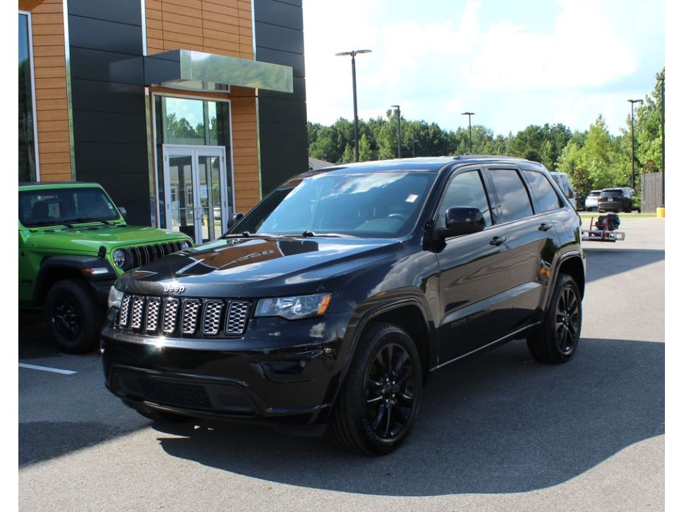 Diamond Black Crystal Pearlcoat 2017 Jeep Grand Cherokee SUV / Crossover 4X2 8-Speed Automatic