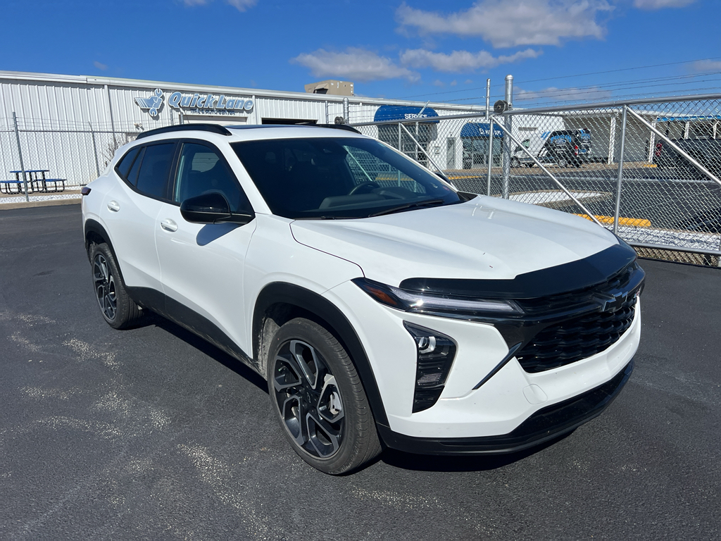 2025 Chevrolet Trax RS with 2RS FWD