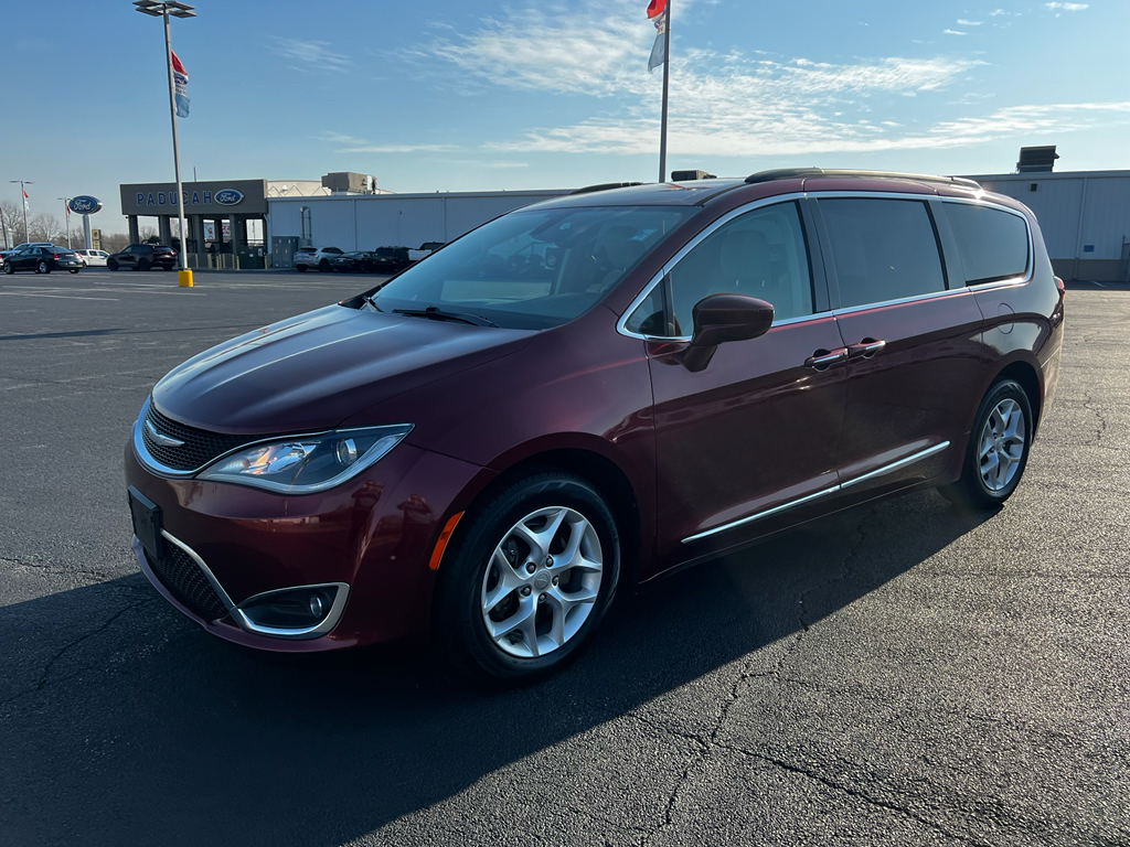 2017 Chrysler Pacifica Touring L FWD