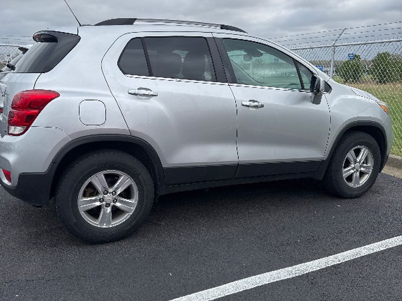 View vehicle photo 7