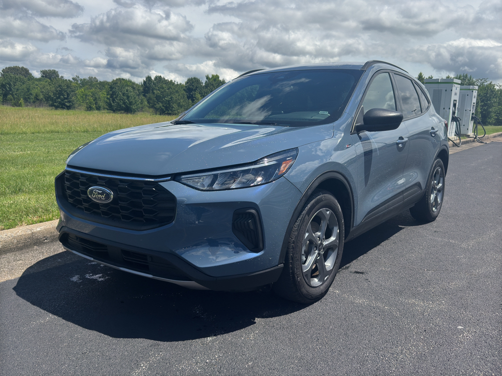 2025 Ford Escape ST-Line FWD