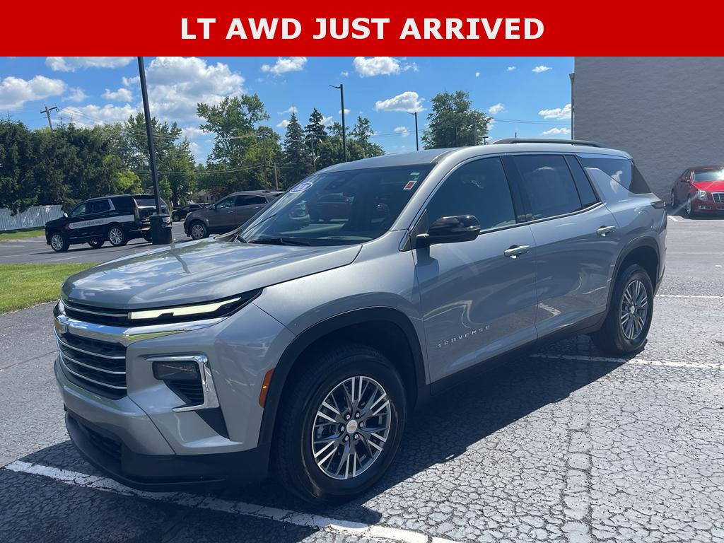 Sterling Gray Metallic 2026 Chevrolet Traverse LT AWD SUV / Crossover Four-Wheel Drive 8-Speed Automatic