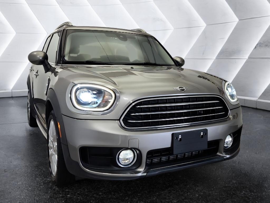 2019 MINI Countryman Cooper FWD Plata (Melting Silver Metallic) SUV/Crossover Tracción delantera 6 velocidades Automática