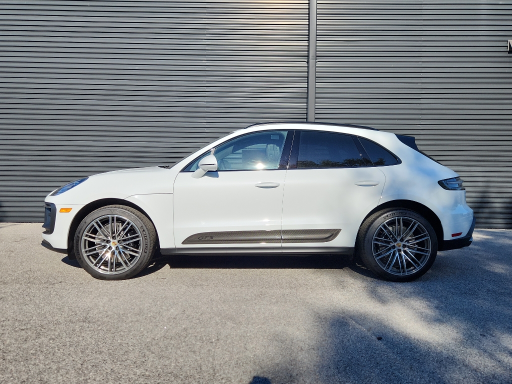 White 2026 Porsche Macan SUV / Crossover All-Wheel Drive 7-Speed Automatic