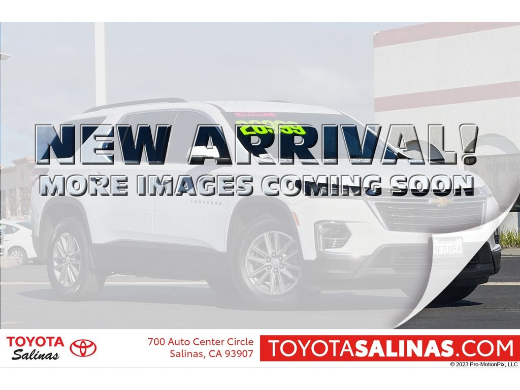Summit White 2023 Chevrolet Traverse LT Cloth FWD SUV / Crossover Front-Wheel Drive 9-Speed Automatic