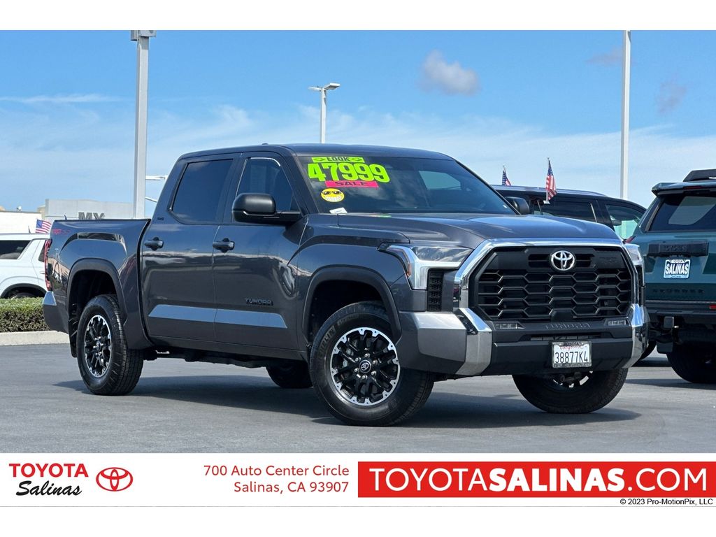 2025 Toyota Tundra SR5 CrewMax Cab 4WD