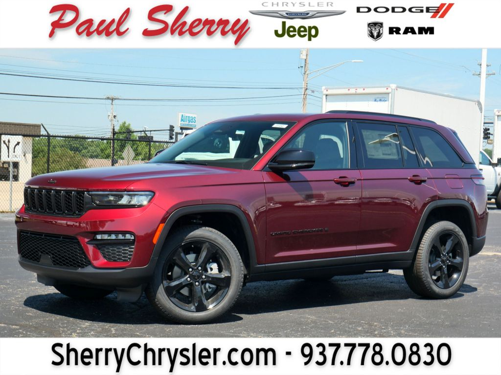 Velvet Red Pearlcoat 2025 Jeep Grand Cherokee Limited 4WD SUV / Crossover Four-Wheel Drive 8-Speed Automatic
