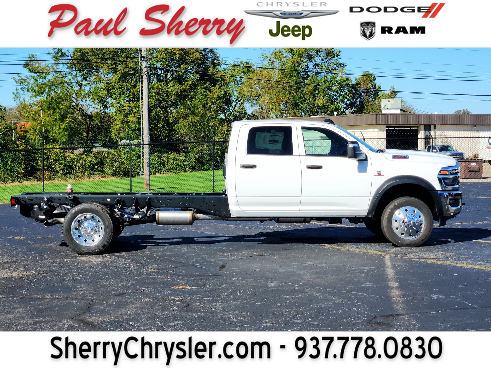 Bright White Clearcoat 2027 RAM 5500 Chassis   8-Speed Automatic