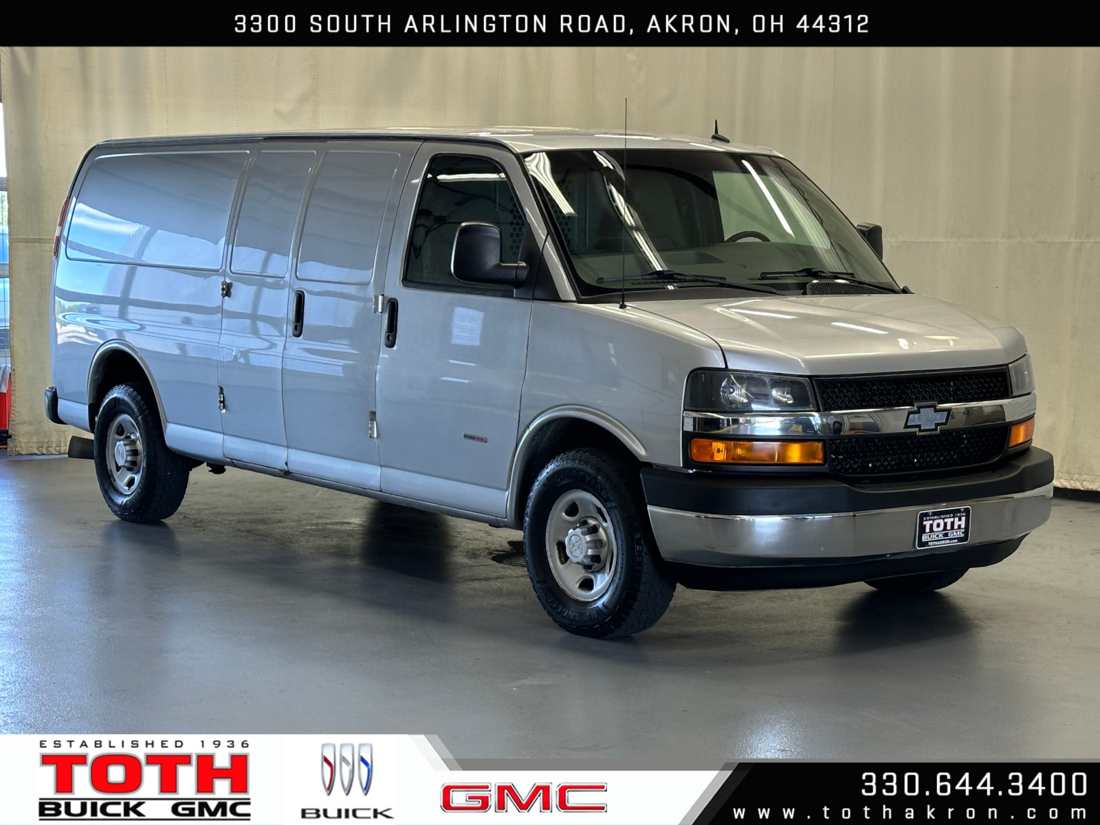 Silver Ice Metallic 2015 Chevrolet Express Cargo Van Rear-Wheel Drive 6-Speed Automatic