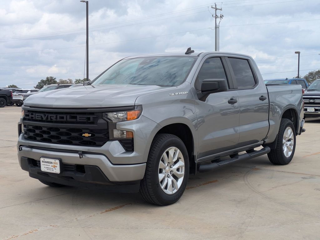 View vehicle photo 7