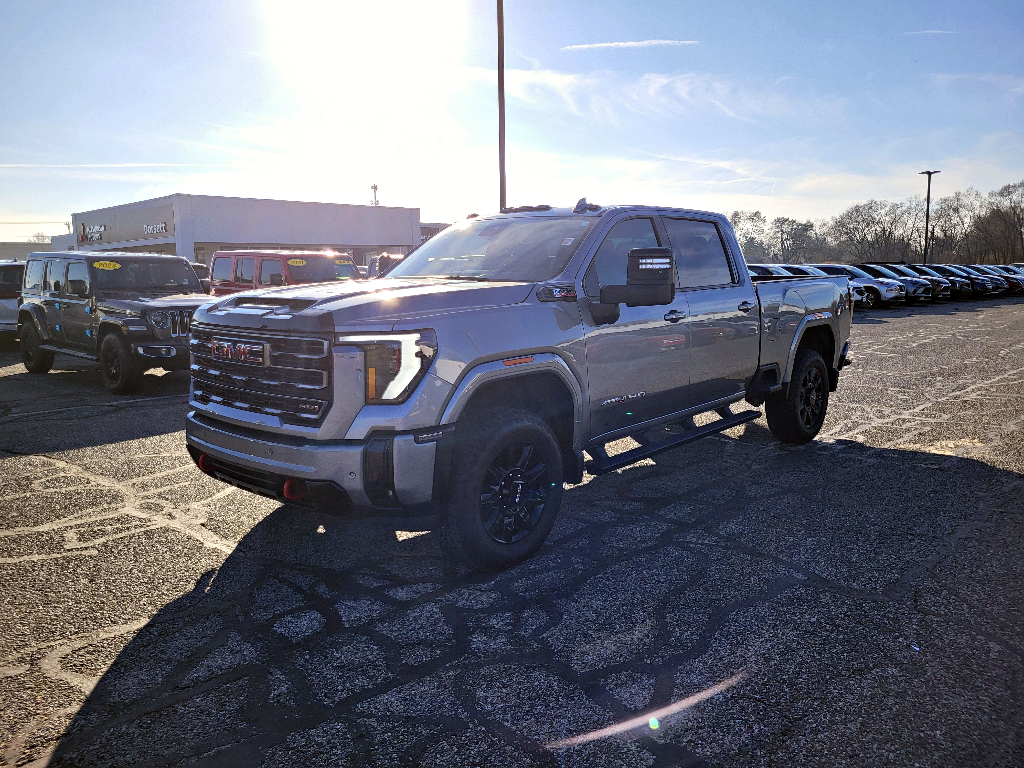 2025 GMC Sierra 3500HD AT4 Crew Cab 4WD