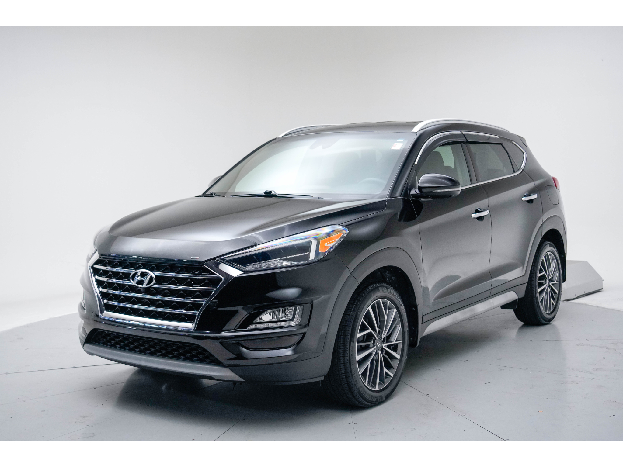 Black Noir Pearl 2021 Hyundai Tucson SUV / Crossover Front-Wheel Drive 6-Speed Automatic