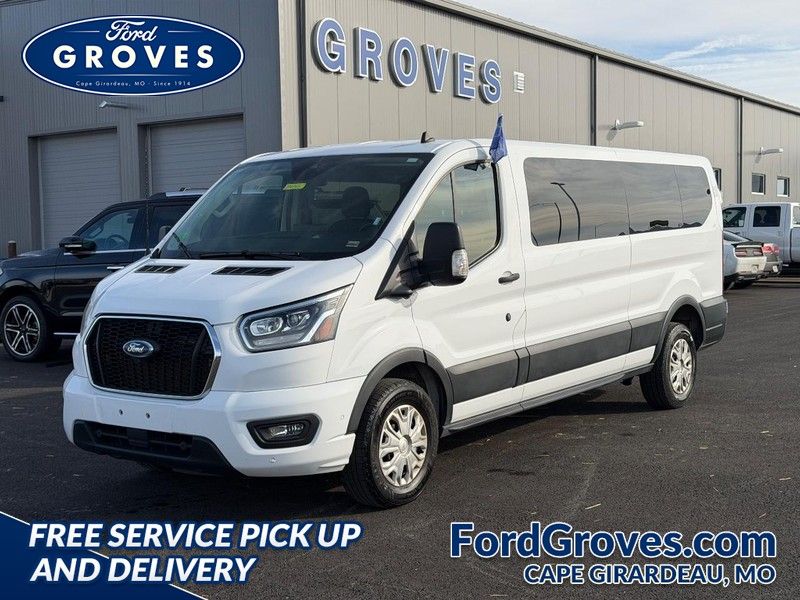 2023 Ford Transit Passenger 350 XLT Low Roof LB RWD