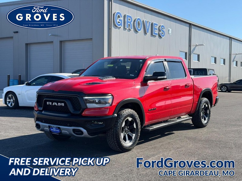 Flame Red Clearcoat 2019 RAM 1500 Rebel Crew Cab 4WD Pickup Truck Four-Wheel Drive 8-Speed Automatic