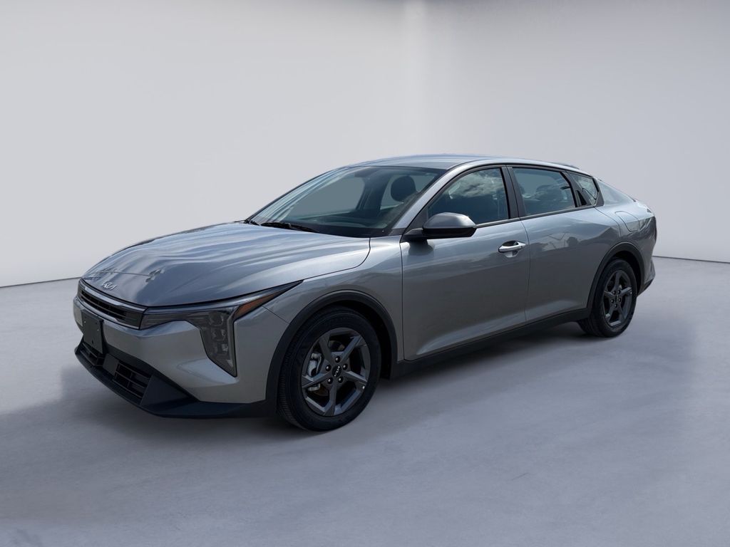 2025 Kia K4 LXS FWD
