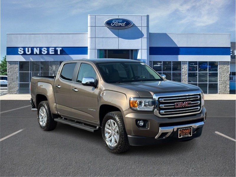 Bronze Alloy Metallic 2016 GMC Canyon Pickup Truck Four-Wheel Drive 6-Speed Automatic