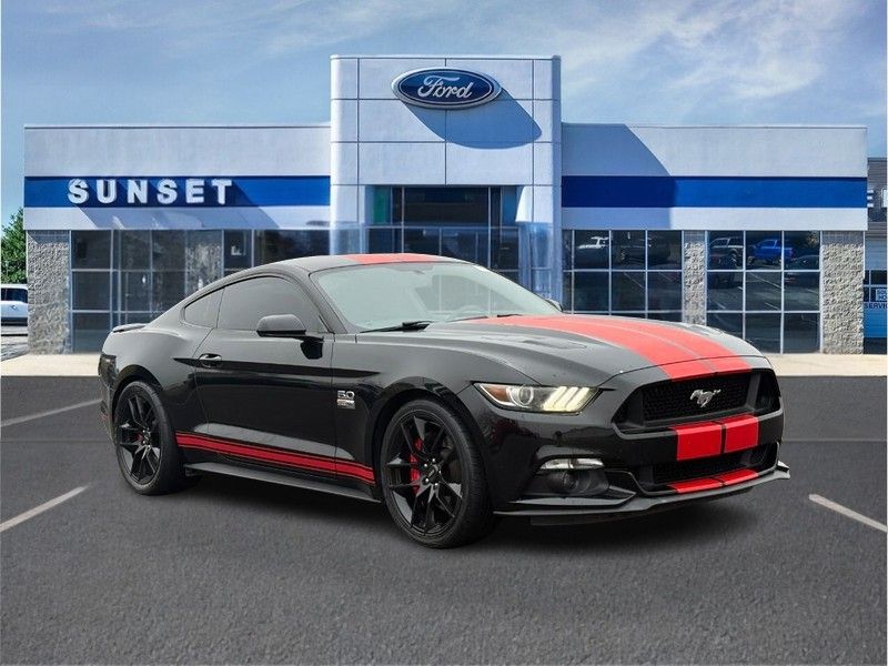 2015 Ford Mustang GT Coupe RWD