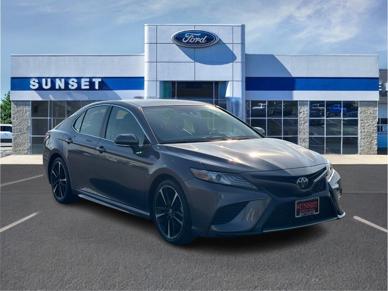 2019 Toyota Camry XSE FWD