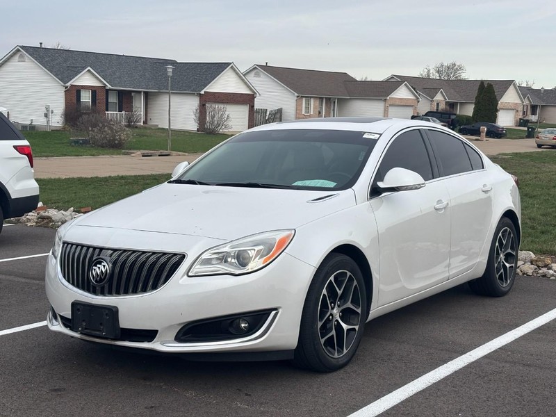 2016 Buick Regal Sport Touring Sedan FWD
