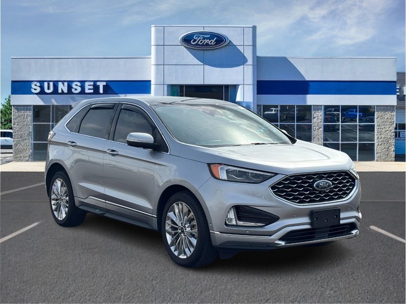 Iconic Silver Metallic 2021 Ford Edge Titanium AWD SUV / Crossover All-Wheel Drive 8-Speed Automatic