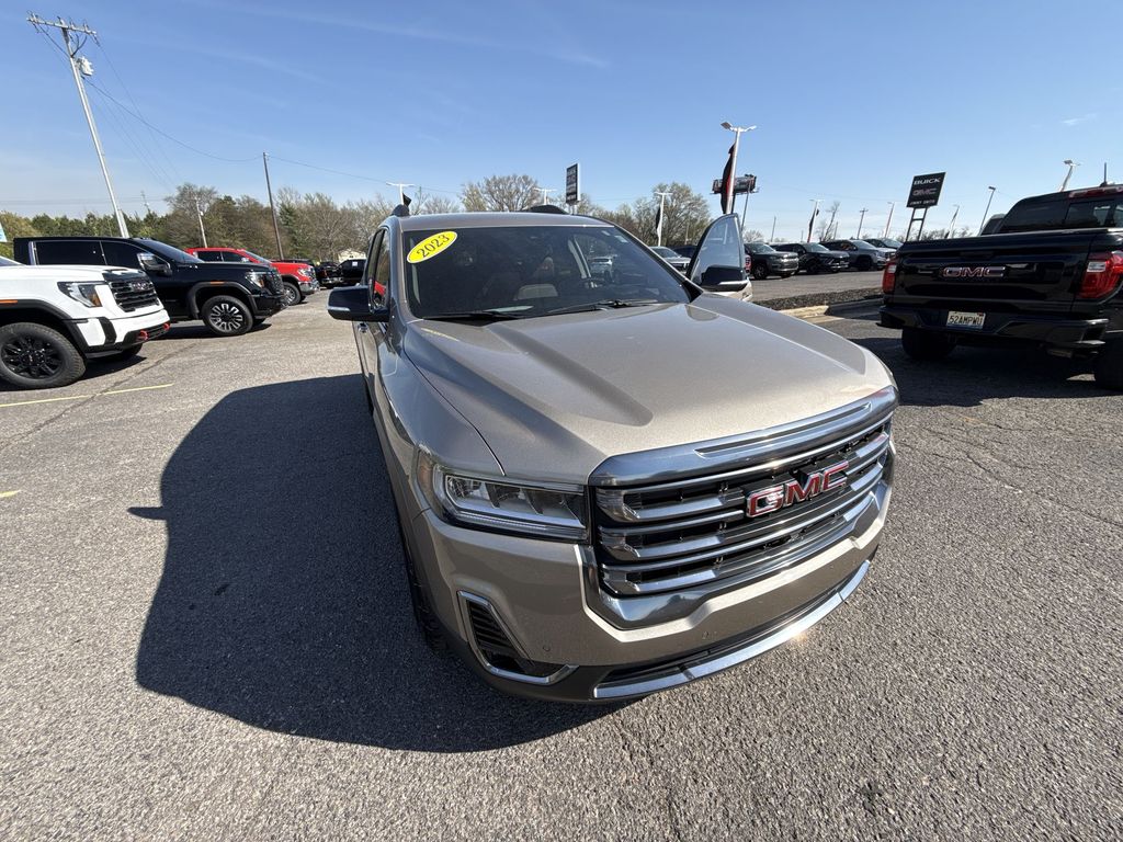 2023 GMC Acadia AT4 AWD