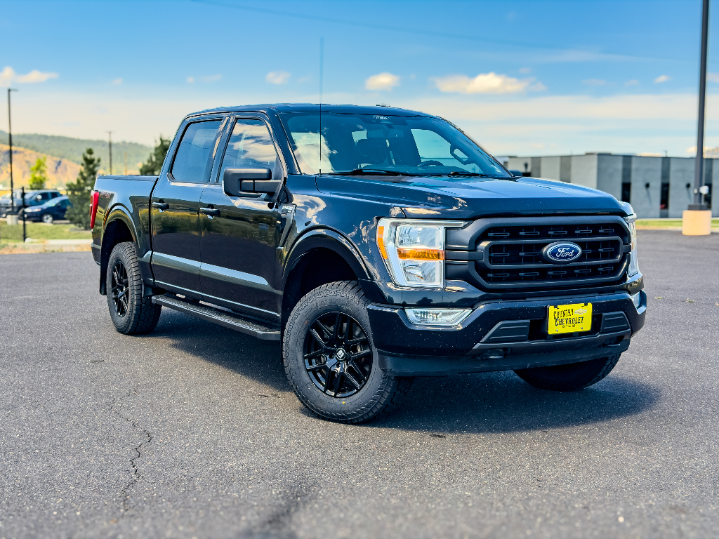  2021 Ford F-150 XLT SuperCrew 4WD   