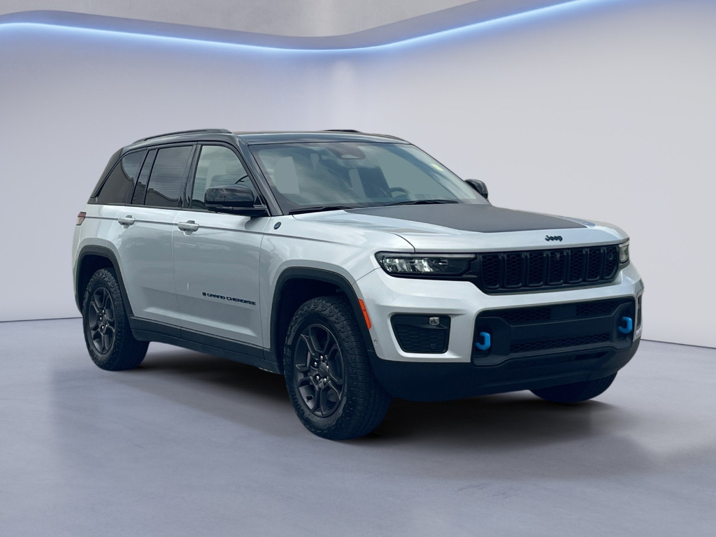 2025 Jeep Grand Cherokee 4xe Trailhawk