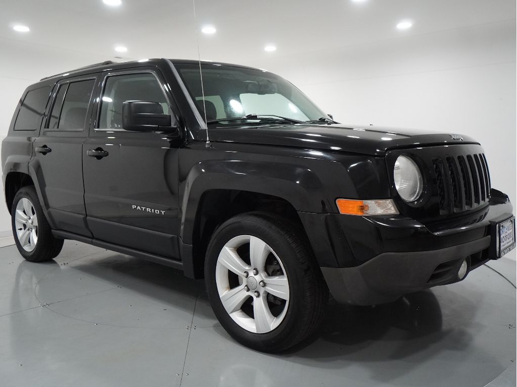 2013 Jeep Patriot Latitude's photo