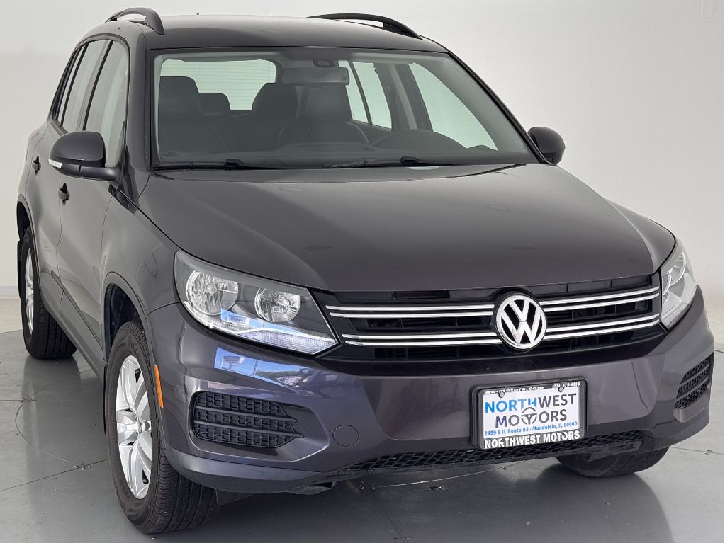 2016 Volkswagen Tiguan 2.0T S's photo