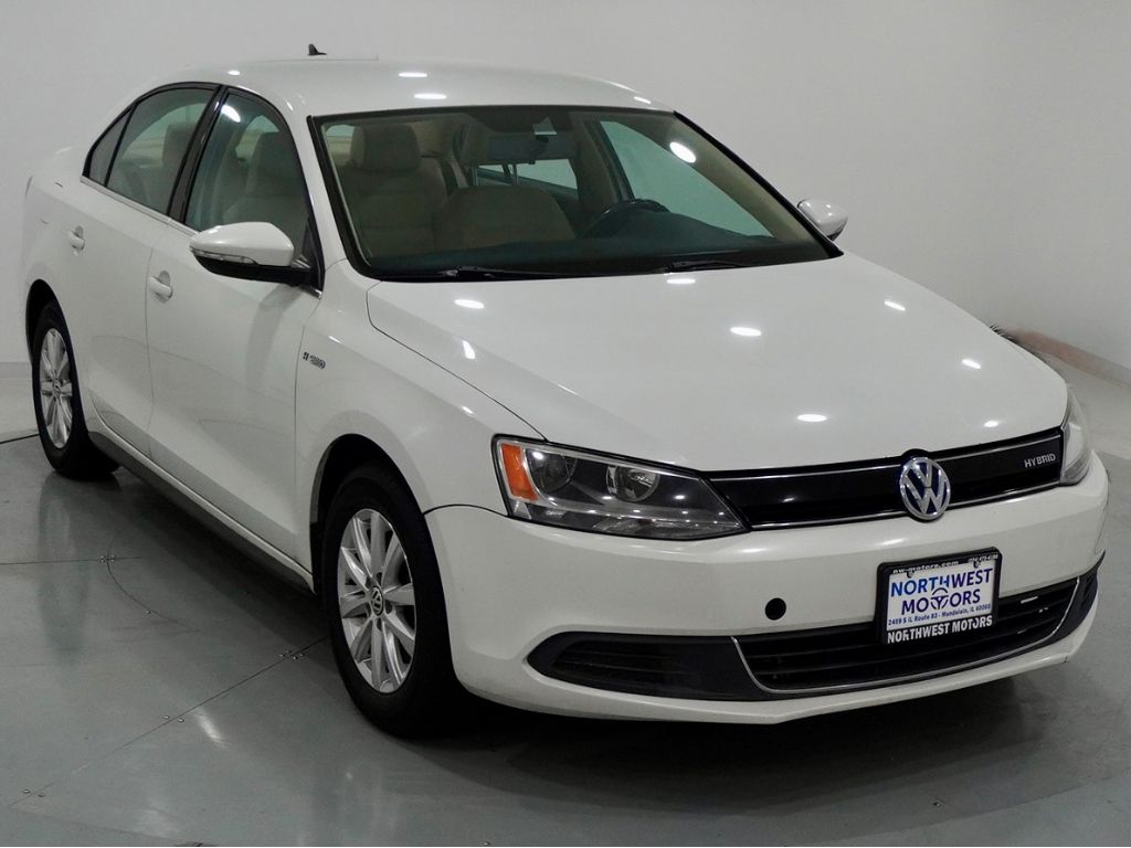 2014 Volkswagen Jetta Hybrid SE's photo