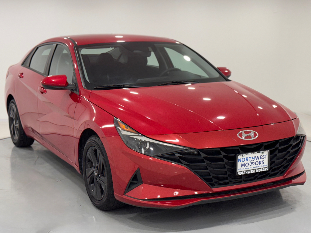 2021 Hyundai Elantra SEL's photo